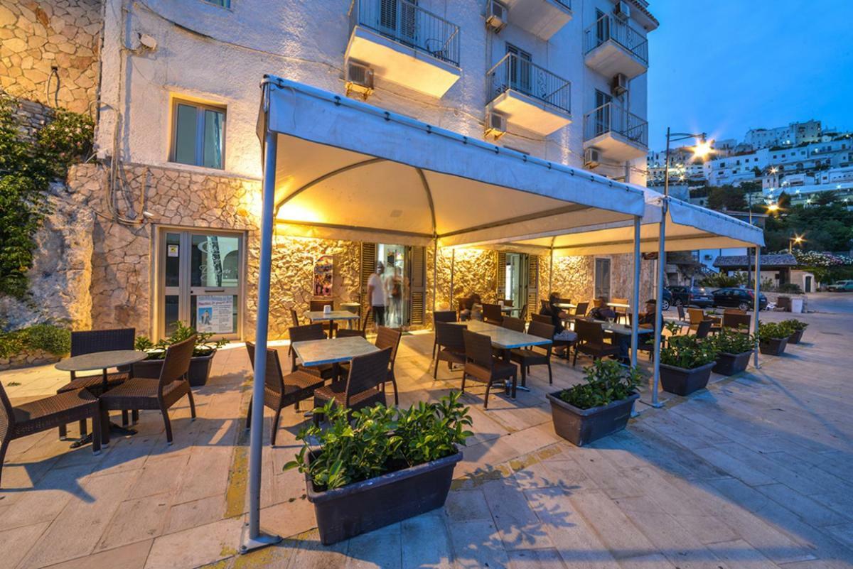 B&B Al Molo 佩斯基奇 外观 照片